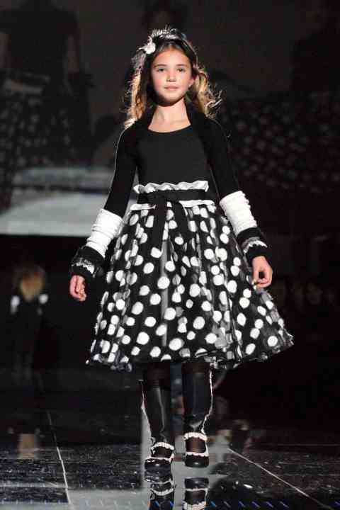 Monnalisa spotty skirt party childrenswear for winter 2011